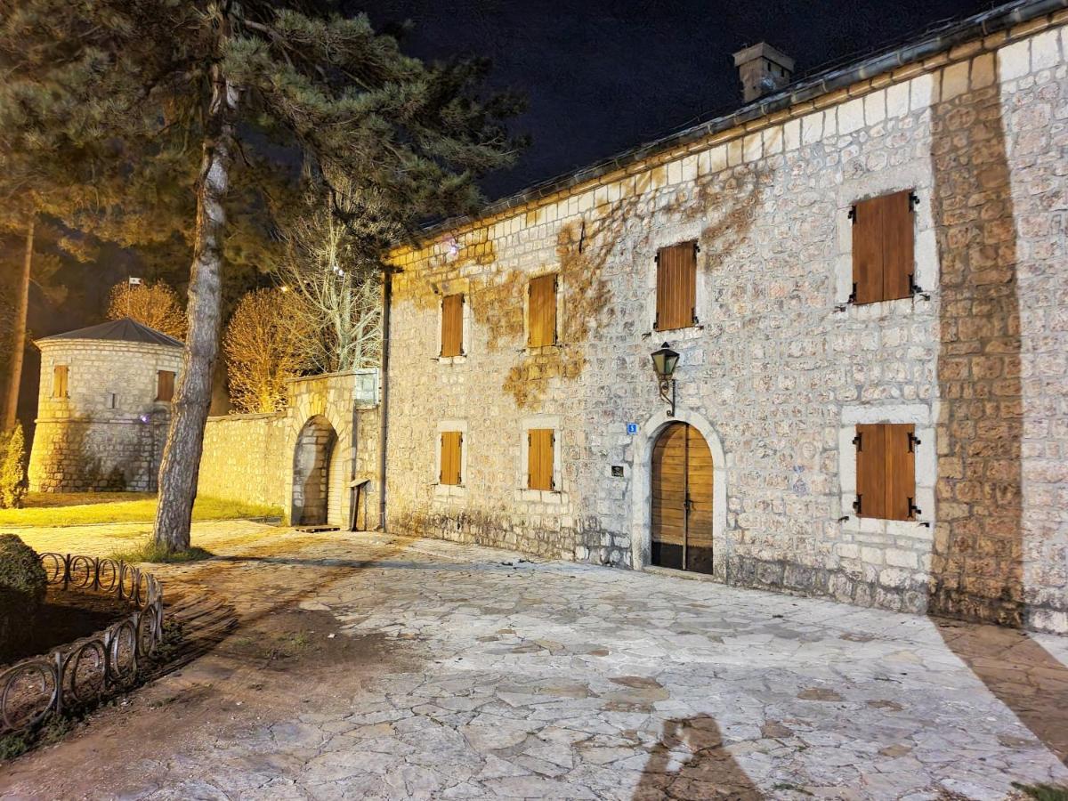 Downtown Apartment Cetinje Eksteriør bilde